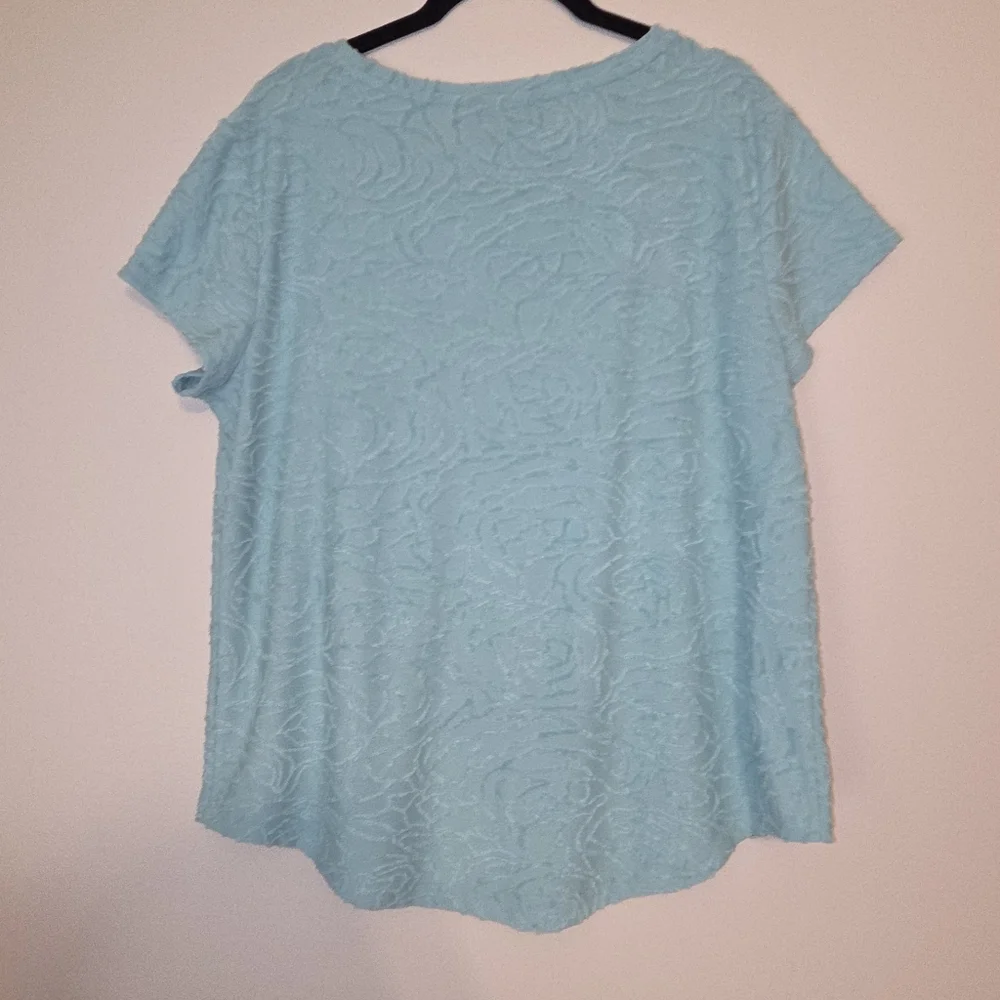 Vera Wang Short Sleeve Textured Shirt Large